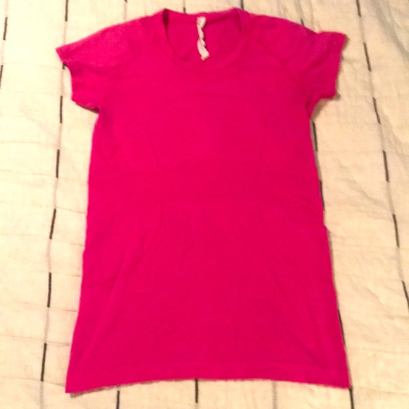 Lulemon swiftly Tech top - Picture 1 of 6